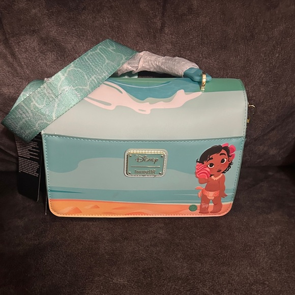 Loungefly Disney Hardtag baby Moana Crossbody Bag New With tags - Picture 4 of 7